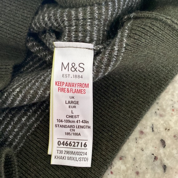 Mens new unworn M&S collection top - Picture 3 of 5